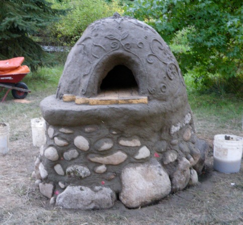 Cob Oven Made by Mudgirls