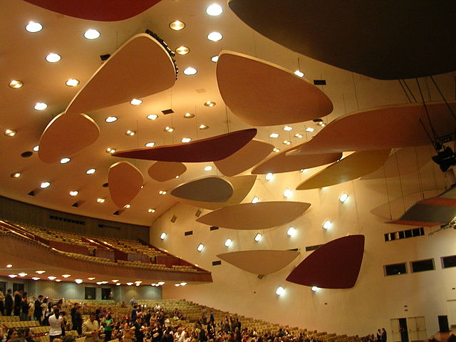 640px-aula_magna-calder-ucv